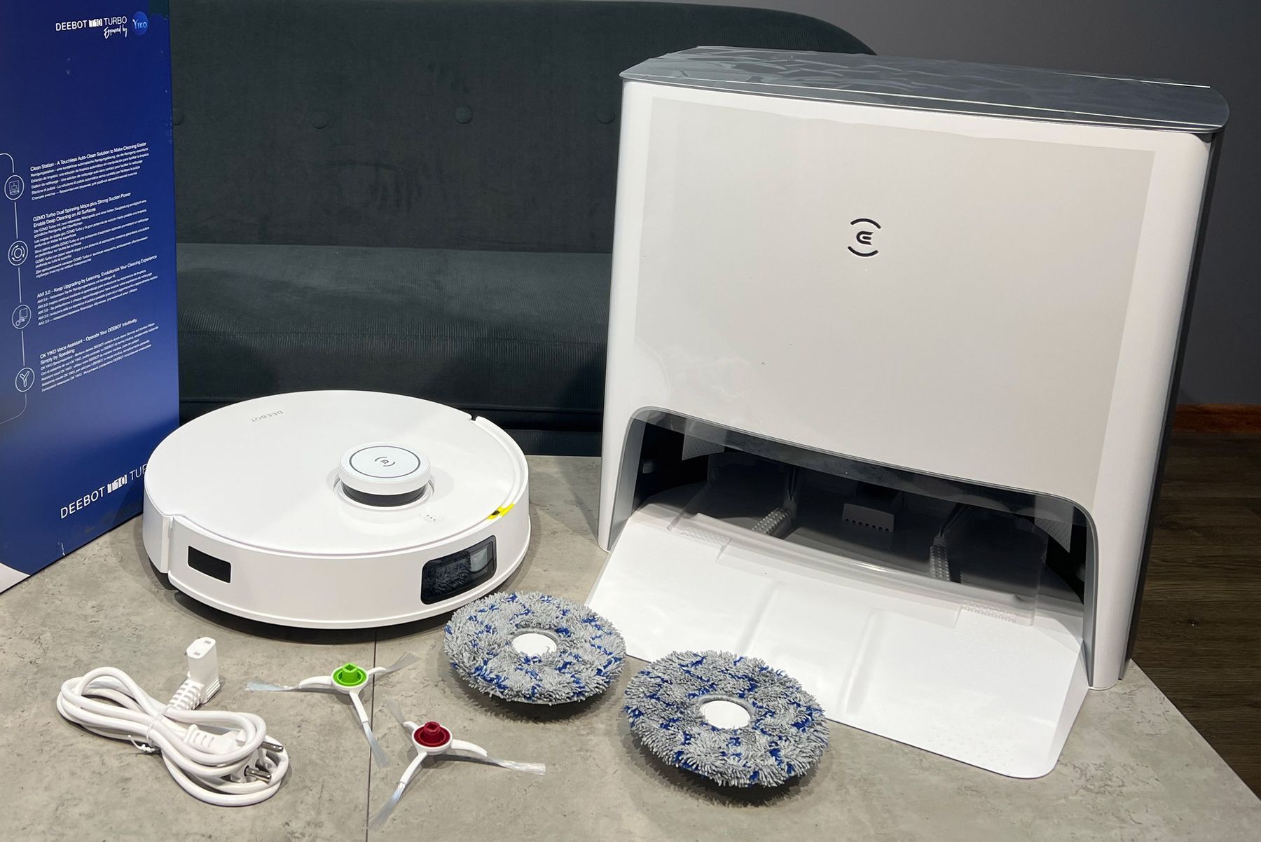 Ecovacs Deebot Ozmo T10 TURBO White (DBX23)